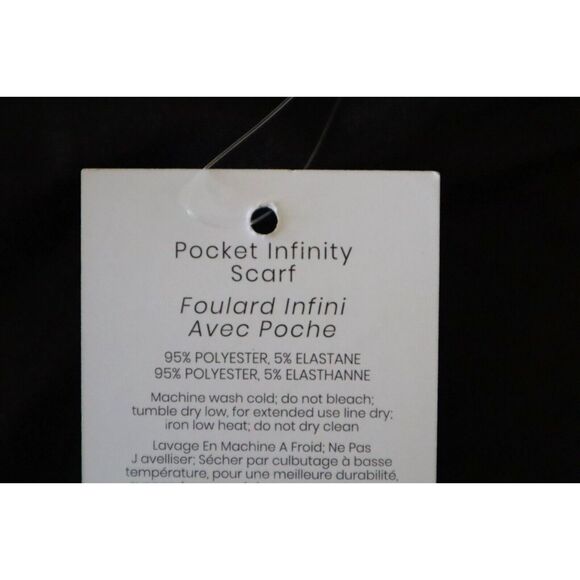 Beyond Yoga Women's One Size Black Lightweight Pocket Infinity Scarf - Picture 5 of 16